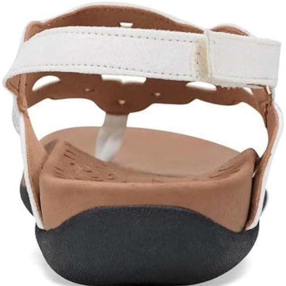 NWT Rockport White Sandals with Cutout Design 10W - Picture 4 of 8